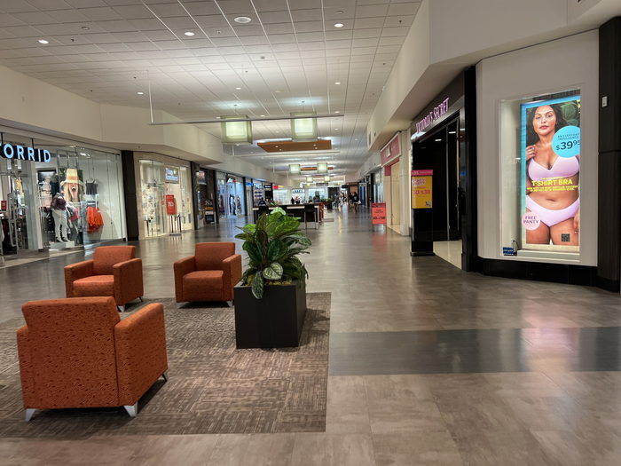 Macomb Mall - July 22 2022